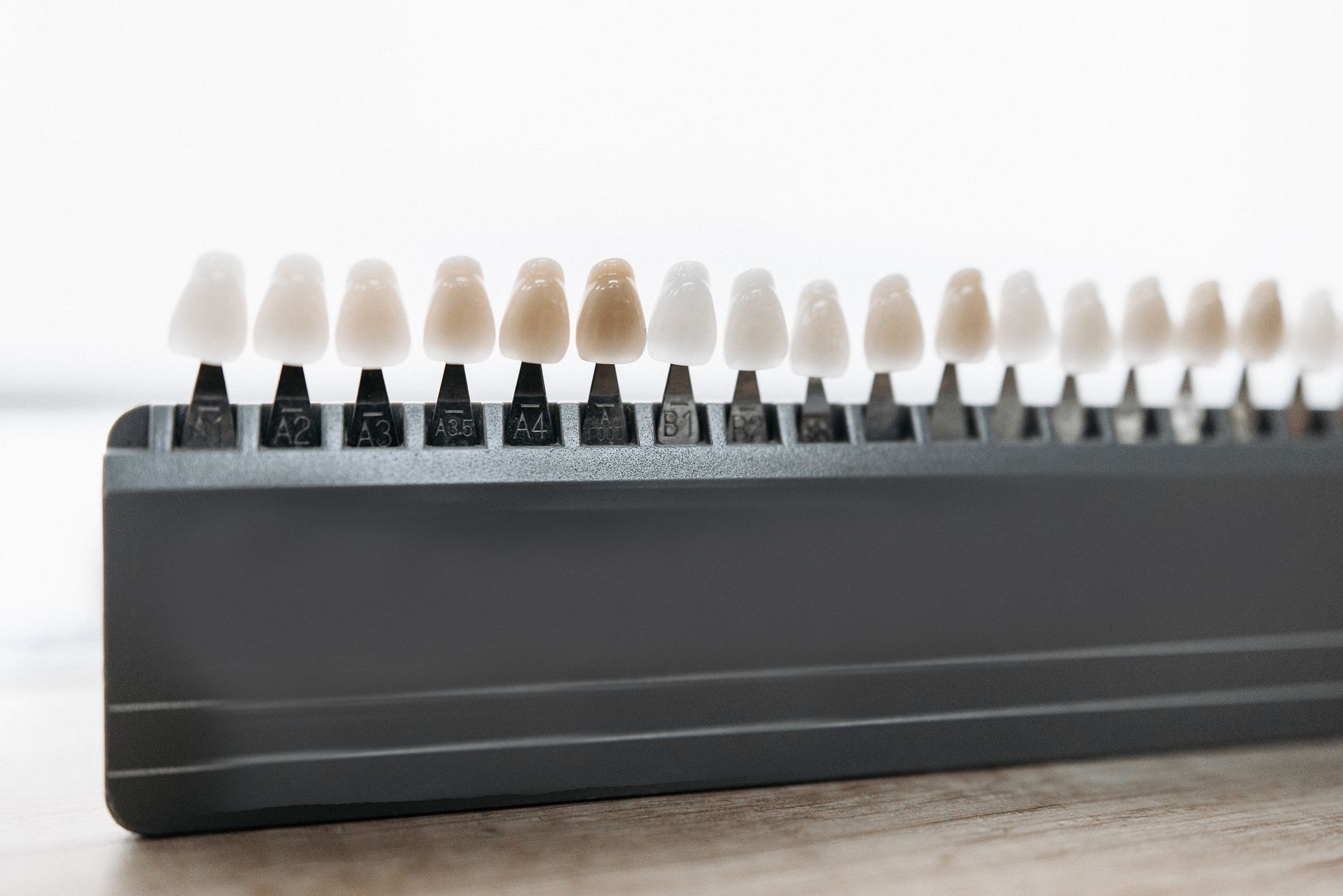 Solutions Available for Whitening One’s Teeth