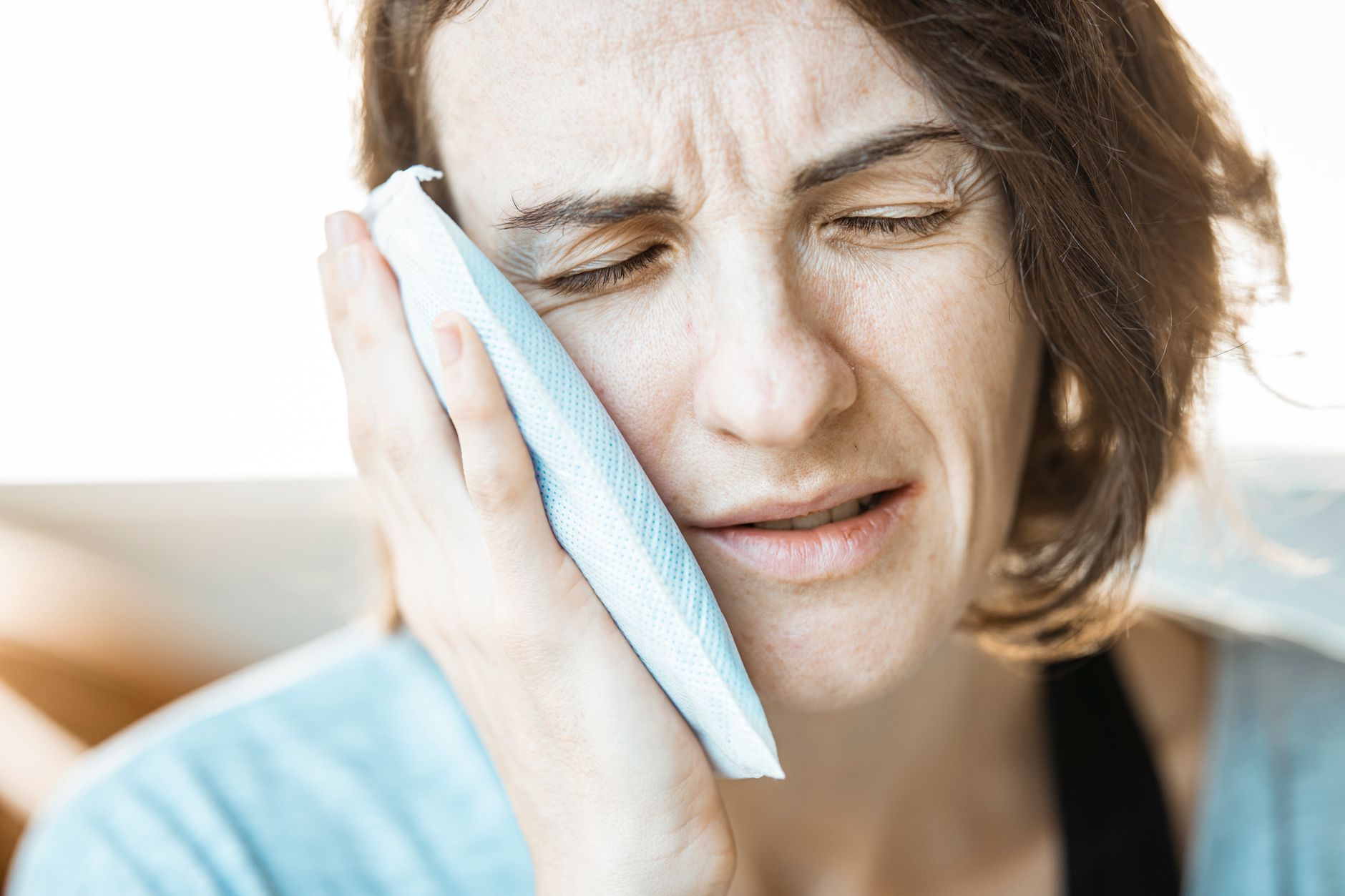 Steps to Take in a Dental Emergency: A Quick Guide